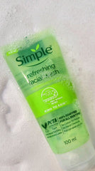 Simple Kind to Skin Refreshing Facial Wash Gel (150ml)